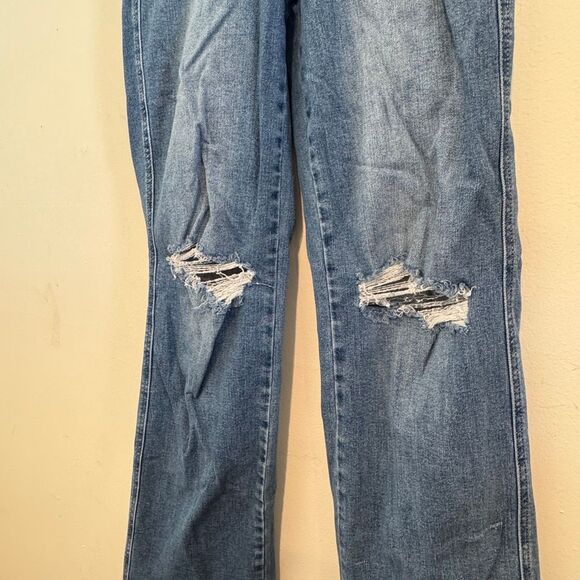 Judy Blue Tummy Control Distressed Straight Jean Size 7 - Picture 3 of 6